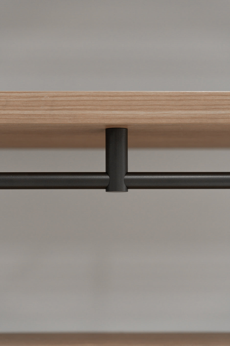 Rae Top-Fixed Centre Bracket
