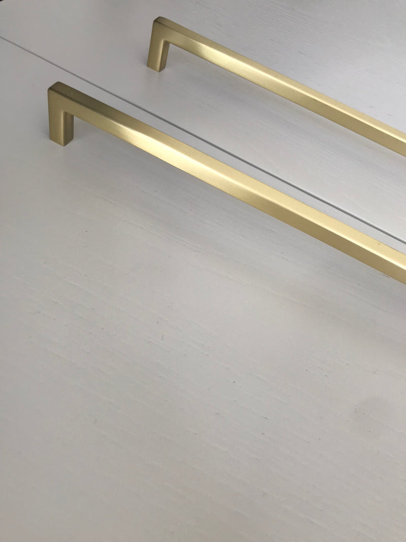 Brass Pull Handle, Linear Design